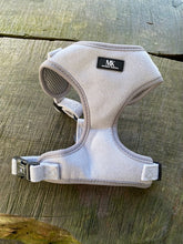 Load image into Gallery viewer, Lightweight Harness